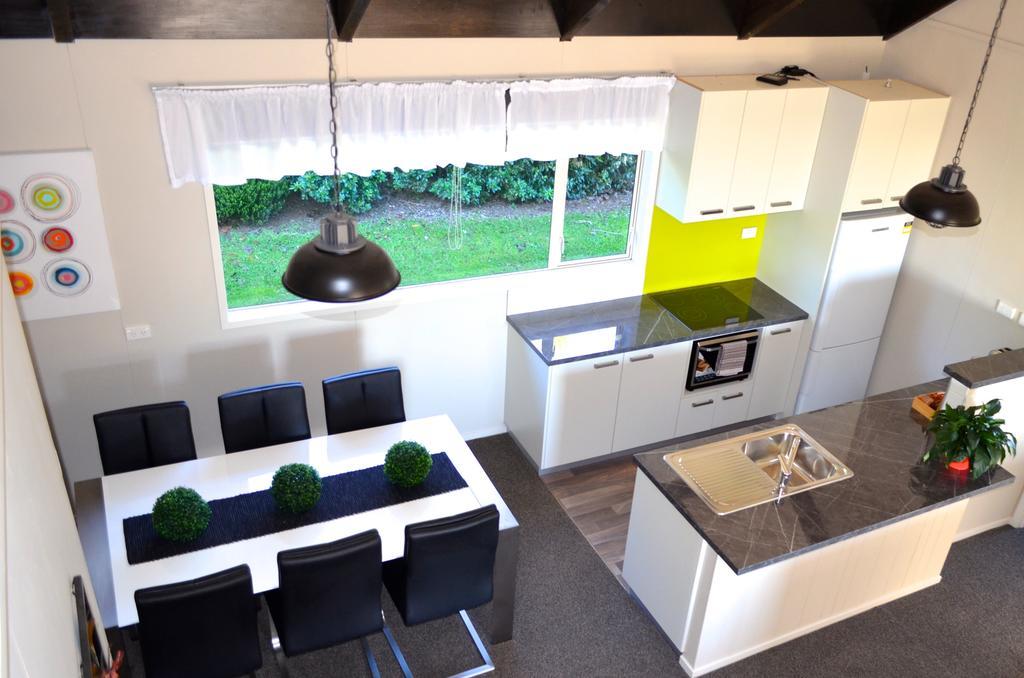 A Touch Of Tuscany At Hillsborough New Plymouth Exterior photo
