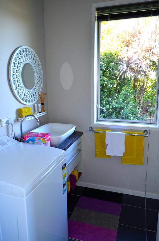 A Touch Of Tuscany At Hillsborough New Plymouth Exterior photo